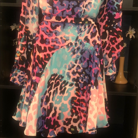 Bebe Leopard Shirt Dress👗 - Picture 9 of 16